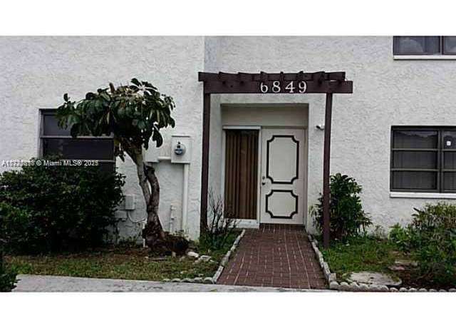 Property at 6849 SW 39th Dr Unit 12-J, Miramar, FL 33023, 3 beds, 2.5 baths