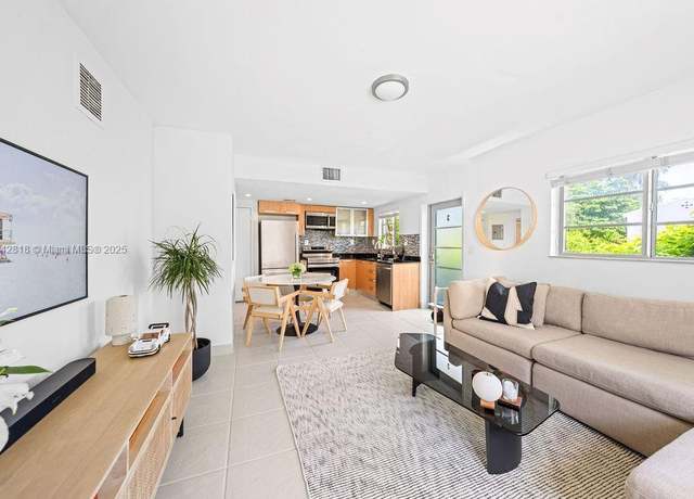 Property at 1050 7th St Unit 1050-3, Miami Beach, FL 33139, 1 bed, 1 bath