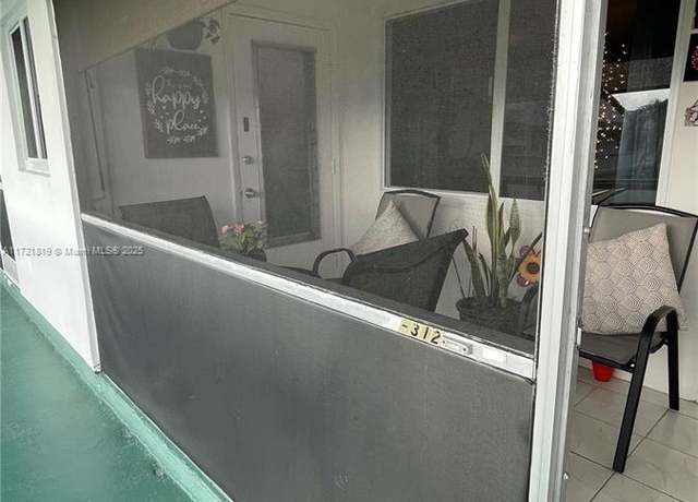 Property at 5300 Washington St Unit J312, Hollywood, FL 33021, 1 bed, 1.5 baths