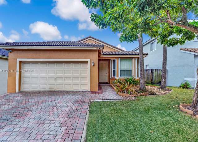 Property at 7766 NW 19th Ct, Pembroke Pines, FL 33024, 4 beds, 2.5 baths