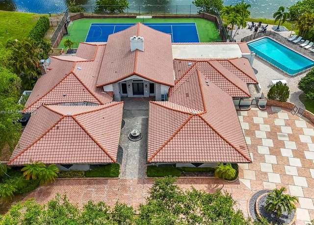 Property at 4205 NW 100th Ave, Coral Springs, FL 33065, 6 beds, 5 baths