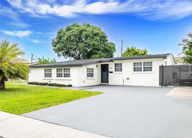 Property at 111 SW 68th Blvd, Pembroke Pines, FL 33023, 3 beds, 2 baths