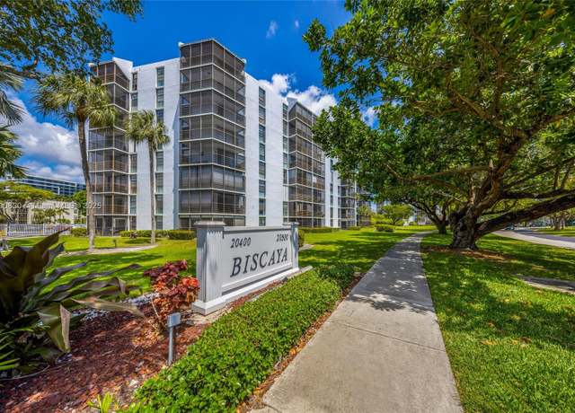 Property at 20400 W Country Club Dr #812, Aventura, FL 33180, 2 beds, 2 baths