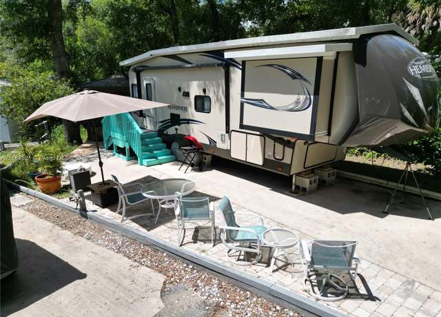 Property at 25231 NE 141, Other City - In The State Of Florida, FL 32134