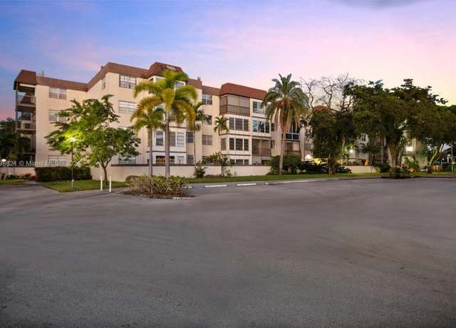 Property at 1681 NW 70th Ave #220, Plantation, FL 33313, 1 bed, 1.5 baths