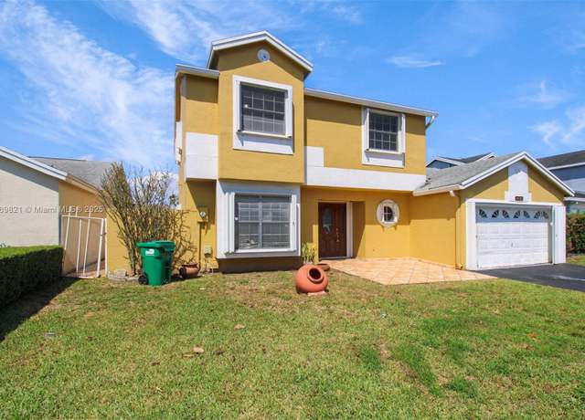 Property at 14581 SW 95th Ln, Miami, FL 33186, 3 beds, 2 baths