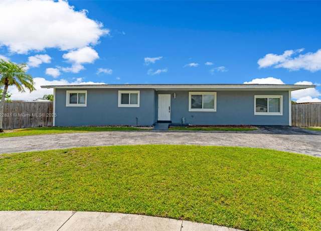 Property at 27645 SW 163rd Ave, Homestead, FL 33031, 3 beds, 2 baths