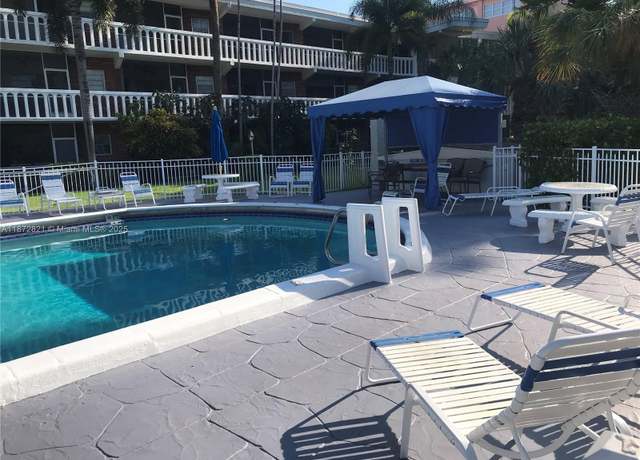 Property at 201 NE 14th Ave Unit 1C, Hallandale Beach, FL 33009, 2 beds, 1.5 baths