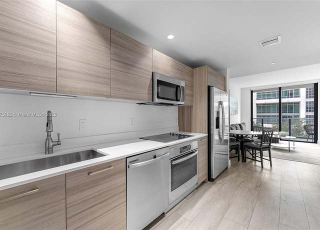 Property at 121 NE 34th St Unit L301, Miami, FL 33137, 1 bed, 1 bath