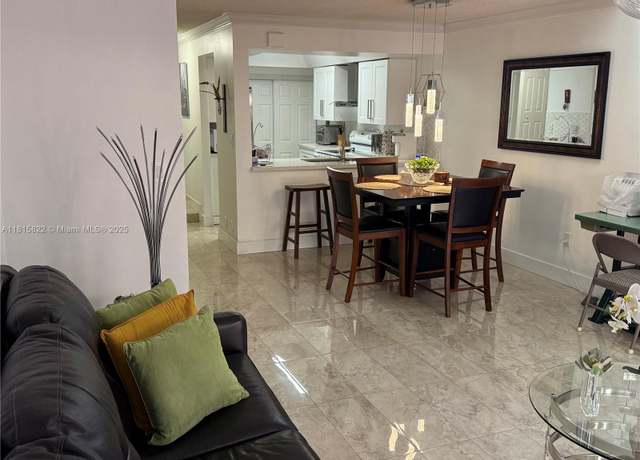 Property at 6560 SW 138th Ct #804, Miami, FL 33183, 2 beds, 2.5 baths