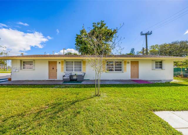 Property at 804 SW 30th St, Fort Lauderdale, FL 33315, 8 beds, 4 baths