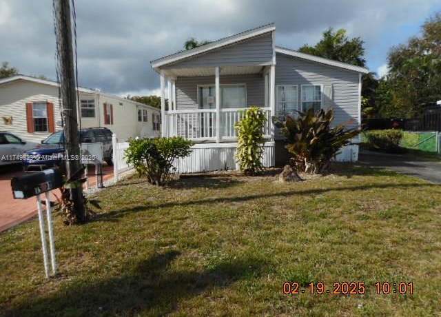 Property at 1901 SW 87th Ter, Davie, FL 33324, 2 beds, 2 baths