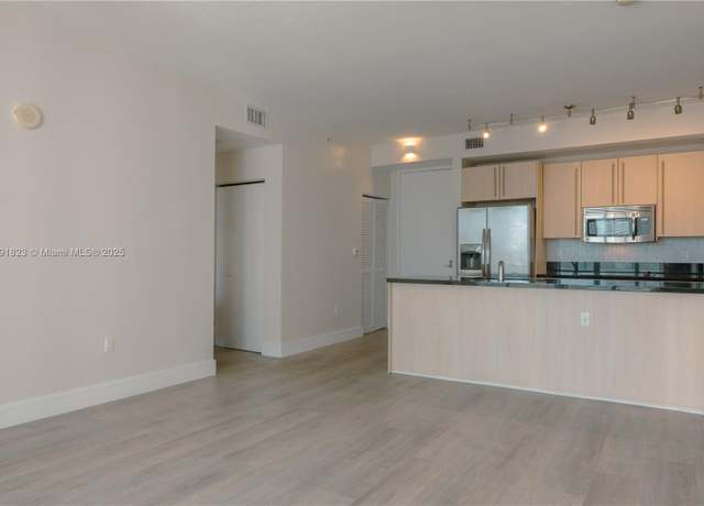 Property at 79 SW 12th St Unit 1403-S, Miami, FL 33130, 2 beds, 2 baths