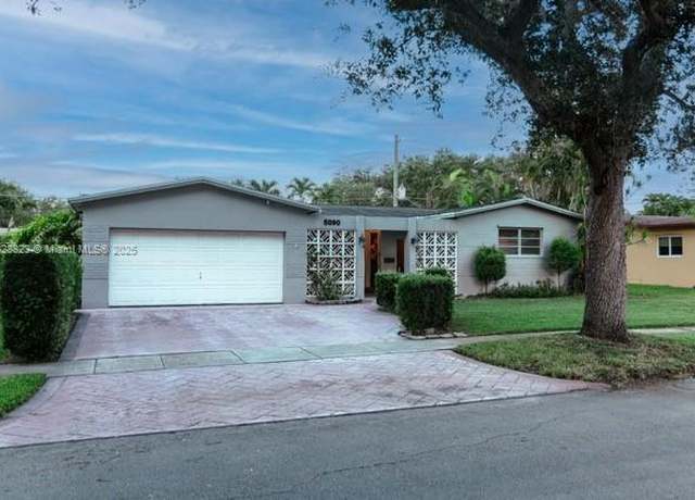 Property at 5090 SW 89th Ave, Cooper City, FL 33328, 4 beds, 2 baths