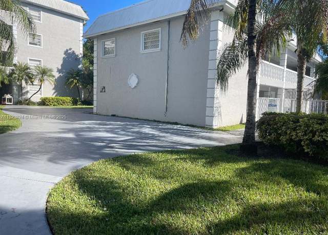 Property at 17255 SW 95th Ave #153, Palmetto Bay, FL 33157, 1 bed, 1 bath