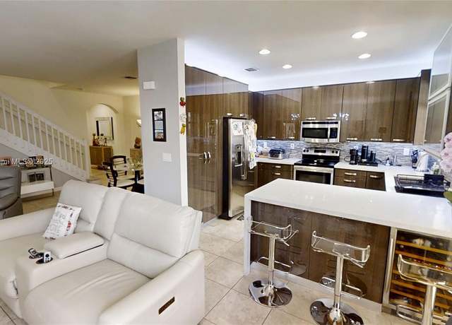 Property at 4231 SW 165th Ct, Miami, FL 33185, 3 beds, 2.5 baths