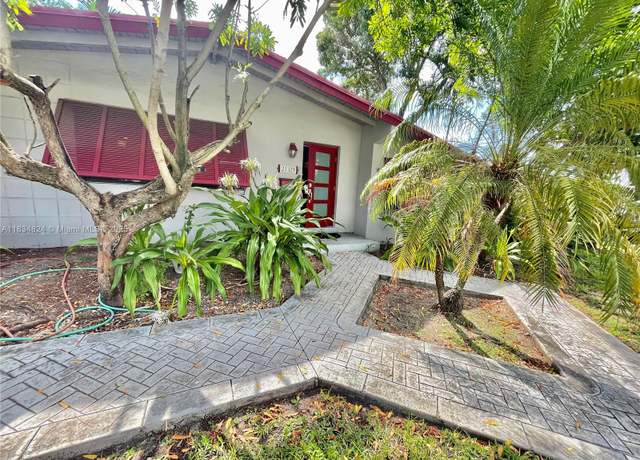 Property at 21321 NE 25th Ct, Miami, FL 33180, 3 beds, 3 baths