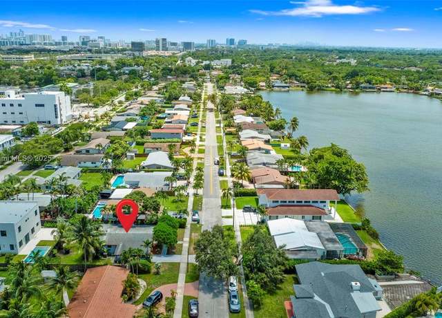 Property at 21321 NE 25th Ct, Miami, FL 33180, 3 beds, 3 baths