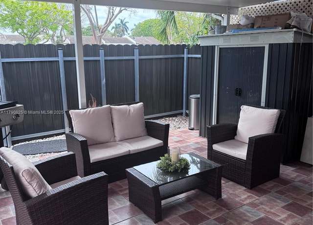 Property at 5308 SW 138th Pl, Miami, FL 33175, 3 beds, 2 baths
