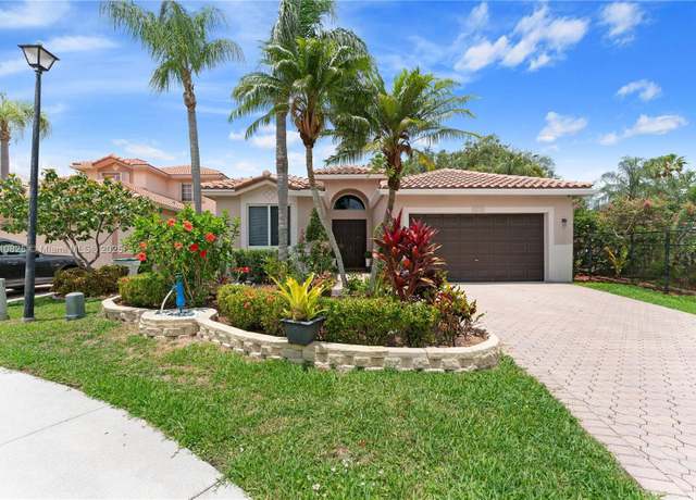 Property at 6421 Lake Tern Ln, Coconut Creek, FL 33073, 4 beds, 2.5 baths