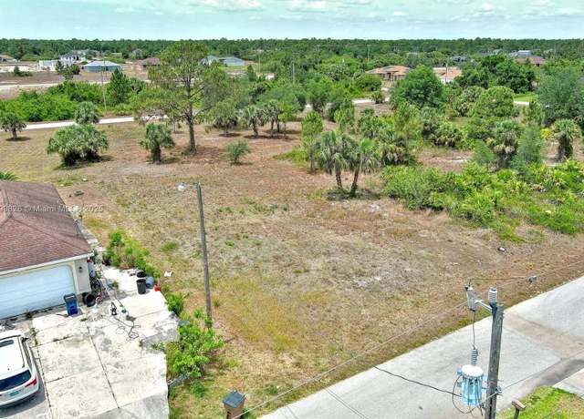 Property at 914 S Mercury Ave, Lehigh Acres, FL 33974