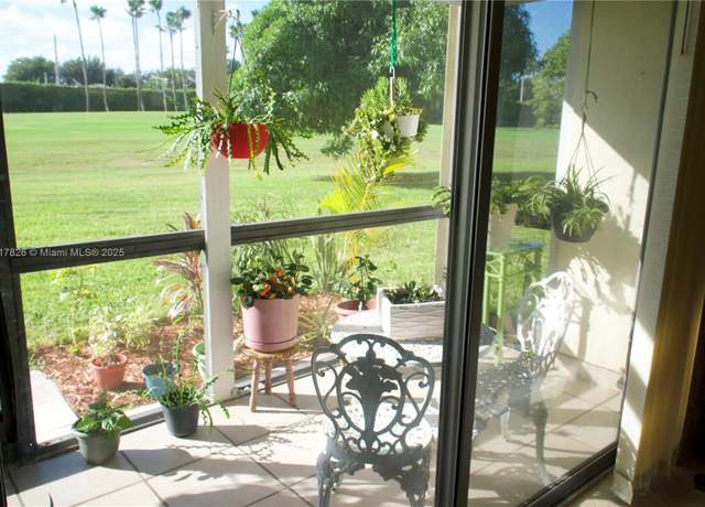 Property at 9820 S Hollybrook Lake Dr #106, Pembroke Pines, FL 33025, 1 bed, 1.5 baths