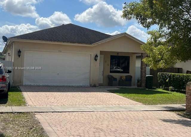 Property at 550 NW 20th St, Homestead, FL 33030, 3 beds, 2 baths