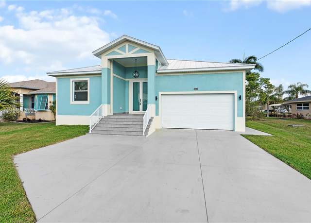 Property at 2144 Barbado Ave, Fort Myers, FL 33905, 3 beds, 3.5 baths