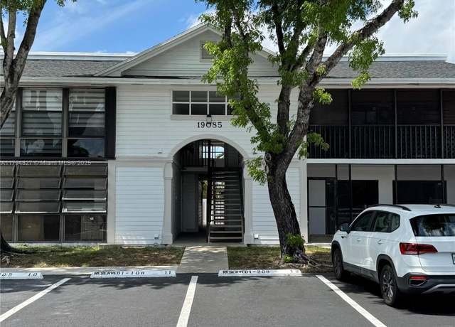 Property at 19085 NW 62nd Ave #106, Hialeah, FL 33015, 2 beds, 1 bath