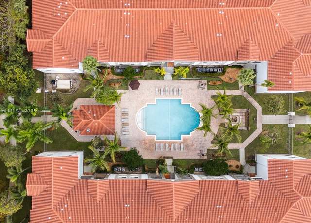 Property at 6821 SW 44th St #201, Miami, FL 33155, 3 beds, 2 baths
