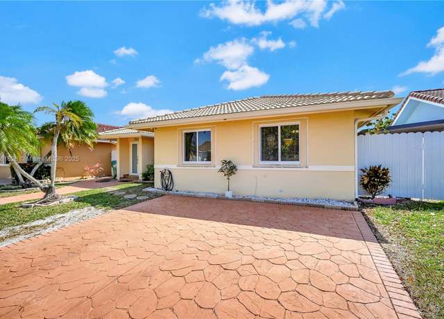 Property at 5911 SW 148th Pl, Miami, FL 33193, 4 beds, 2 baths