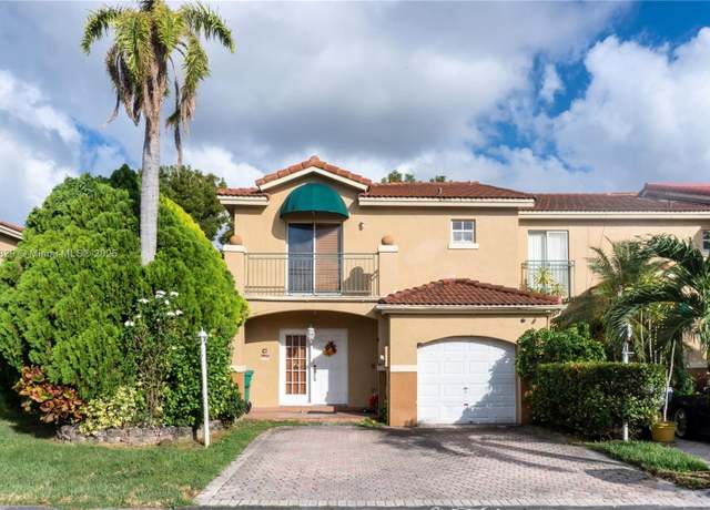 Property at 7081 SW 158th Ct, Miami, FL 33193, 3 beds, 2.5 baths