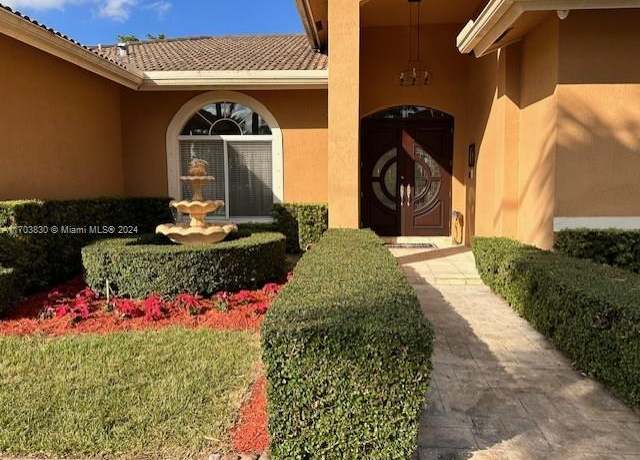 Property at 10601 SW 128th St, Miami, FL 33176, 5 beds, 3.5 baths