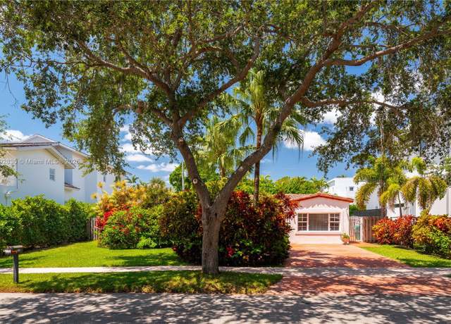 Property at 310 Woodcrest Rd, Key Biscayne, FL 33149, 4 beds, 3 baths