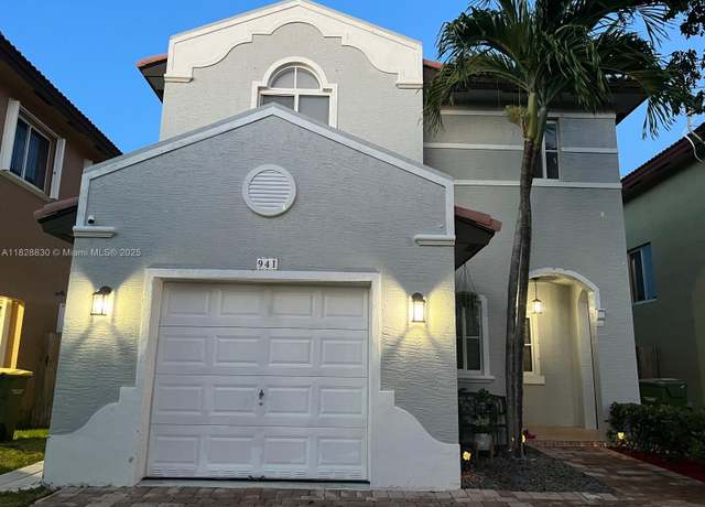Property at 941 NE 41st Ter, Homestead, FL 33033, 3 beds, 2.5 baths