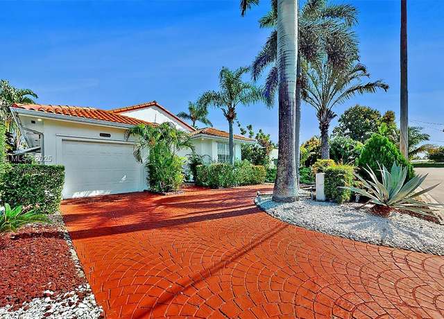 Property at 9065 Dickens Ave, Surfside, FL 33154, 3 beds, 2 baths