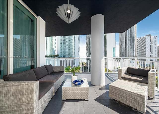 Property at 275 NE 18th St #1207, Miami, FL 33132, 3 beds, 2 baths
