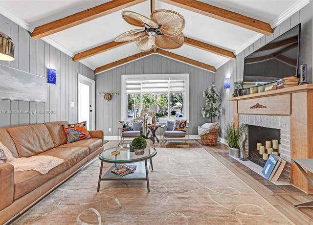 Property at 801 SE 7th St, Fort Lauderdale, FL 33301, 2 beds, 2 baths