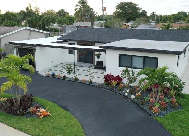 Property at 3609 SW 23rd St, Fort Lauderdale, FL 33312, 5 beds, 3 baths