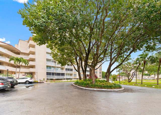 Property at 7051 Environ Blvd #633, Lauderhill, FL 33319, 2 beds, 2 baths