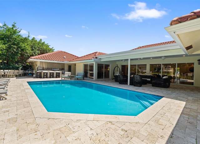 Property at 4246 Live Oak Blvd, Delray Beach, FL 33445, 5 beds, 4.5 baths