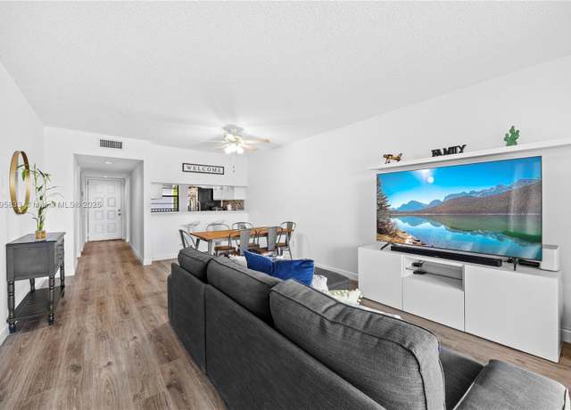 Property at 9814 W Mcnab Rd #204, Tamarac, FL 33321, 2 beds, 2 baths