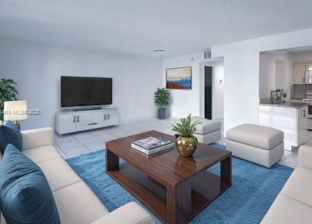 Property at 1800 Collins Ave Unit 5C, Miami Beach, FL 33139, 1 bed, 1.5 baths