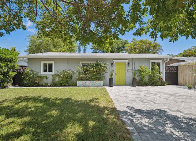 Property at 1524 NW 4th Ave, Fort Lauderdale, FL 33311, 2 beds, 1 bath