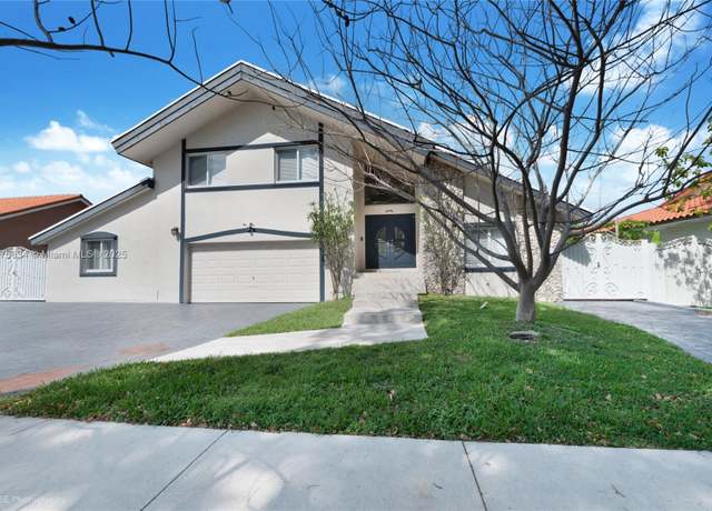 Property at 10710 SW 141st Ave, Miami, FL 33186, 5 beds, 4.5 baths