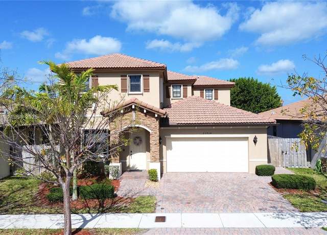 Property at 23914 SW 116th Ct, Homestead, FL 33032, 4 beds, 2.5 baths