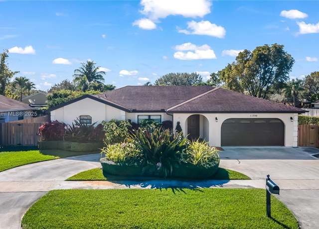 Property at 11798 SW 51st Ct, Cooper City, FL 33330, 3 beds, 2 baths