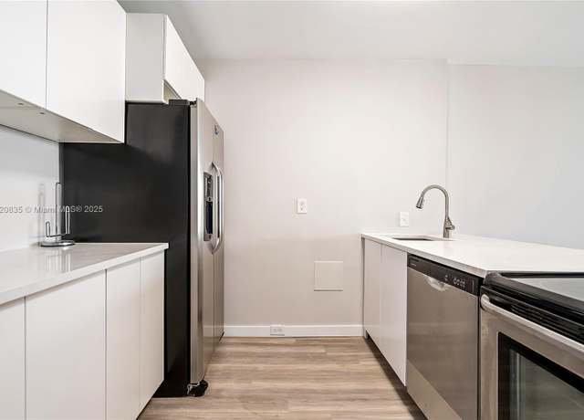 Property at 701 Three Islands Blvd #316, Hallandale Beach, FL 33009, 1 bed, 1 bath