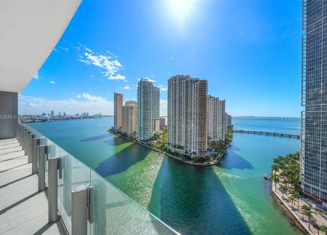Property at 300 Biscayne Boulevard Way Unit 1904C, Miami, FL 33131, 4 beds, 5.5 baths