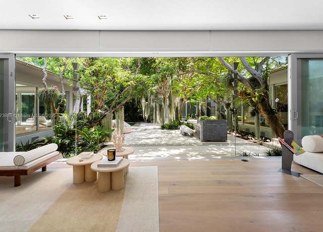 Property at 11 La Gorce Cir, Miami Beach, FL 33141, 4 beds, 4.5 baths